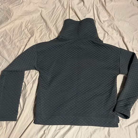 New Balance NB Heat Loft Funnel Neck quilted top in Nettle Green oversized XS - Picture 3 of 12